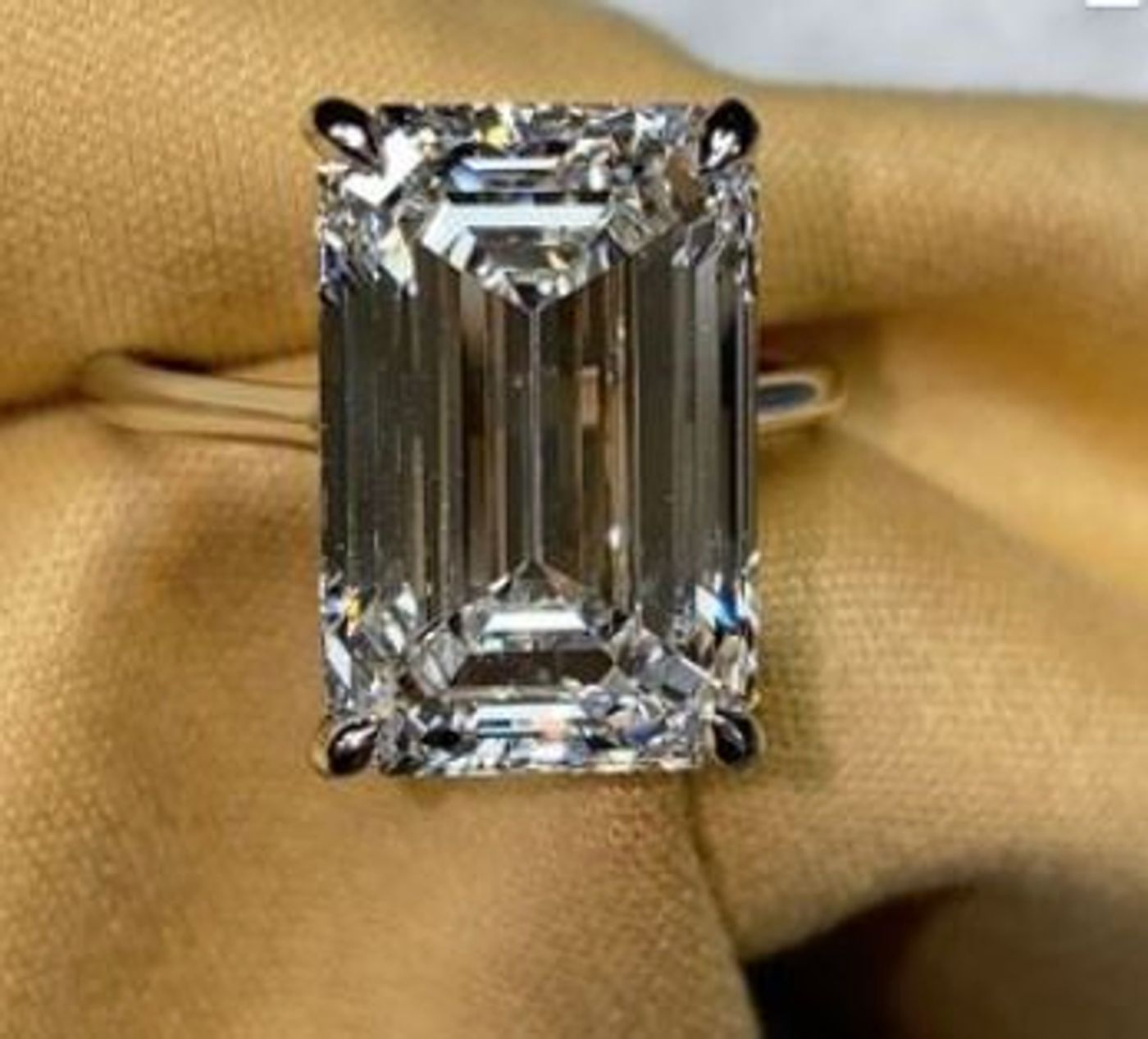 Emerald-cut solitaire